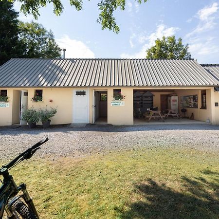 Tardets-Sorholus Tente Safari Lodge Ferme Carrique מראה חיצוני תמונה